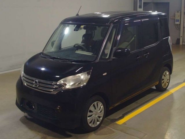 3253 Nissan Dayz roox B21A 2015 г. (TAA Yokohama)